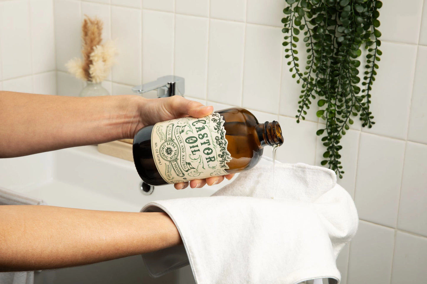 Organic Cold Pressed Castor Oil Hexane Free USA Bottled