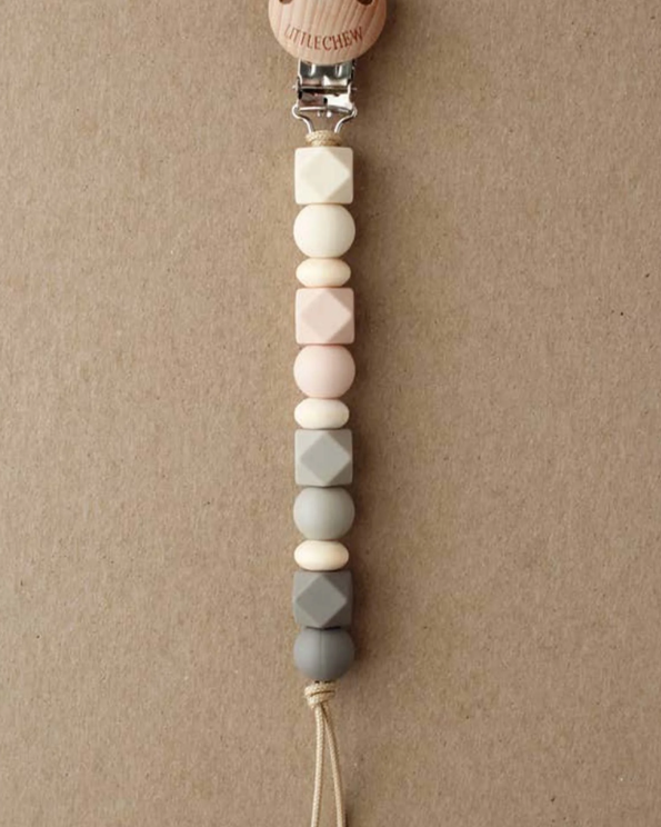 Onyx Pacifier Clip Robin